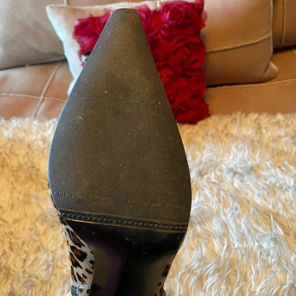 Casual Corner animal print bootie 7.5 - Picture 3 of 10